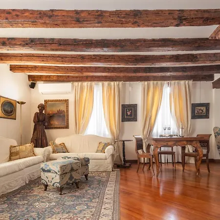 Garden Mansion With Private Mooring R&r Apartment Venice