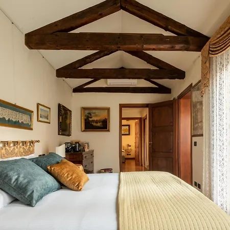 Garden Mansion With Private Mooring R&r Apartment Venice