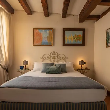 Apartment Garden Mansion With Private Mooring R&r Venice