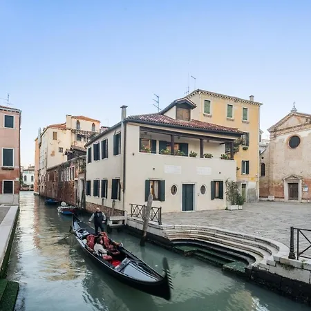 Garden Mansion With Private Mooring R&r * Venice